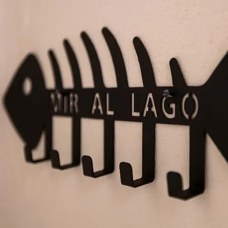 Mir Al Lago, Донго